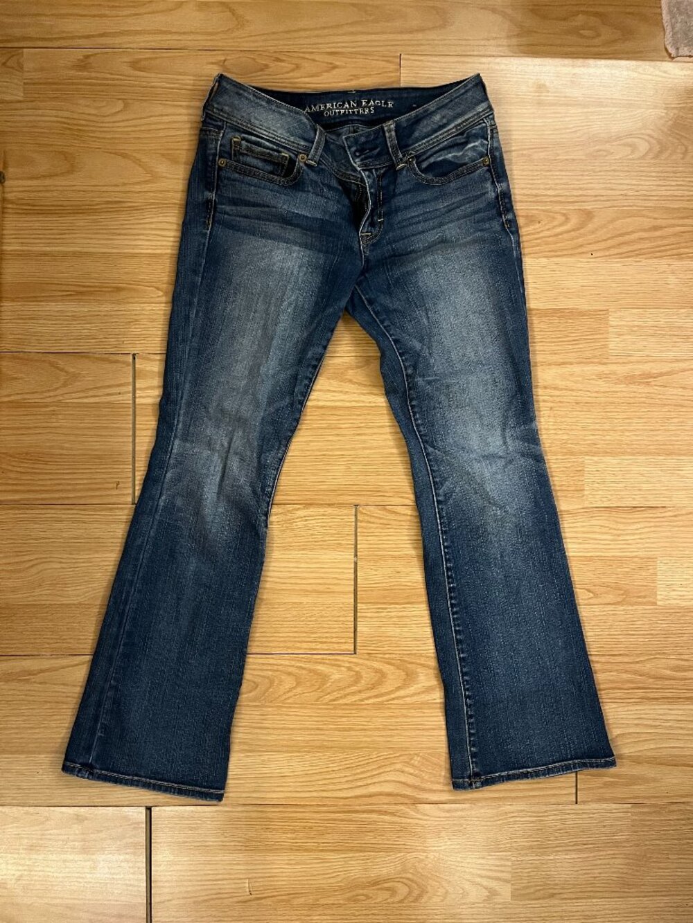 American Eagle Low-rise Boot Cut Jeans- Size 4